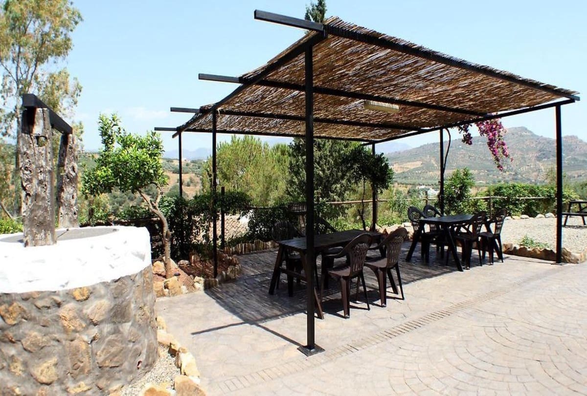 17 makuuhuone Maalaistalo myytävänä paikassa Guaro mukana uima-altaan - 780 000 € (Ref: 7903772)