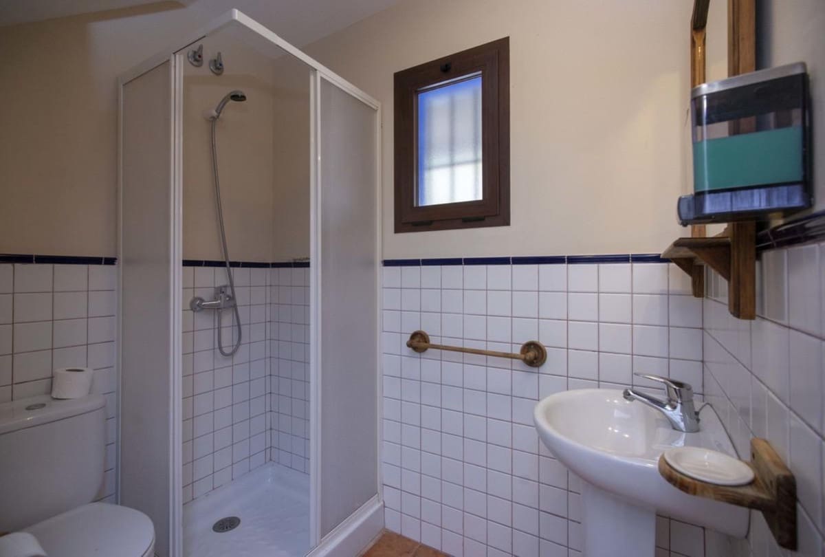 17 makuuhuone Maalaistalo myytävänä paikassa Guaro mukana uima-altaan - 780 000 € (Ref: 7903772)