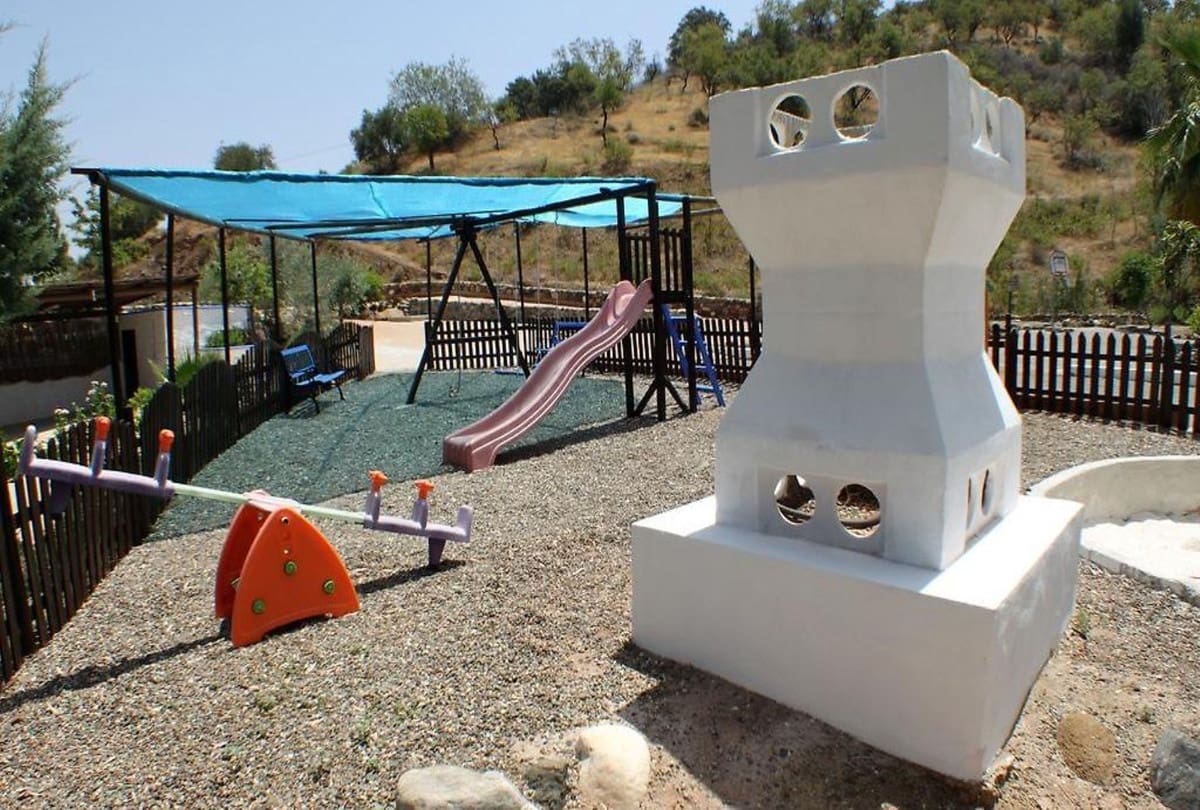 17 makuuhuone Maalaistalo myytävänä paikassa Guaro mukana uima-altaan - 780 000 € (Ref: 7903772)