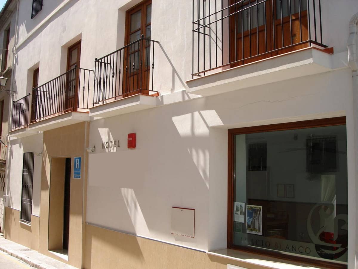 10 quarto Hotel para venda em Velez-Malaga com piscina - 990 000 € (Ref: 8193723)