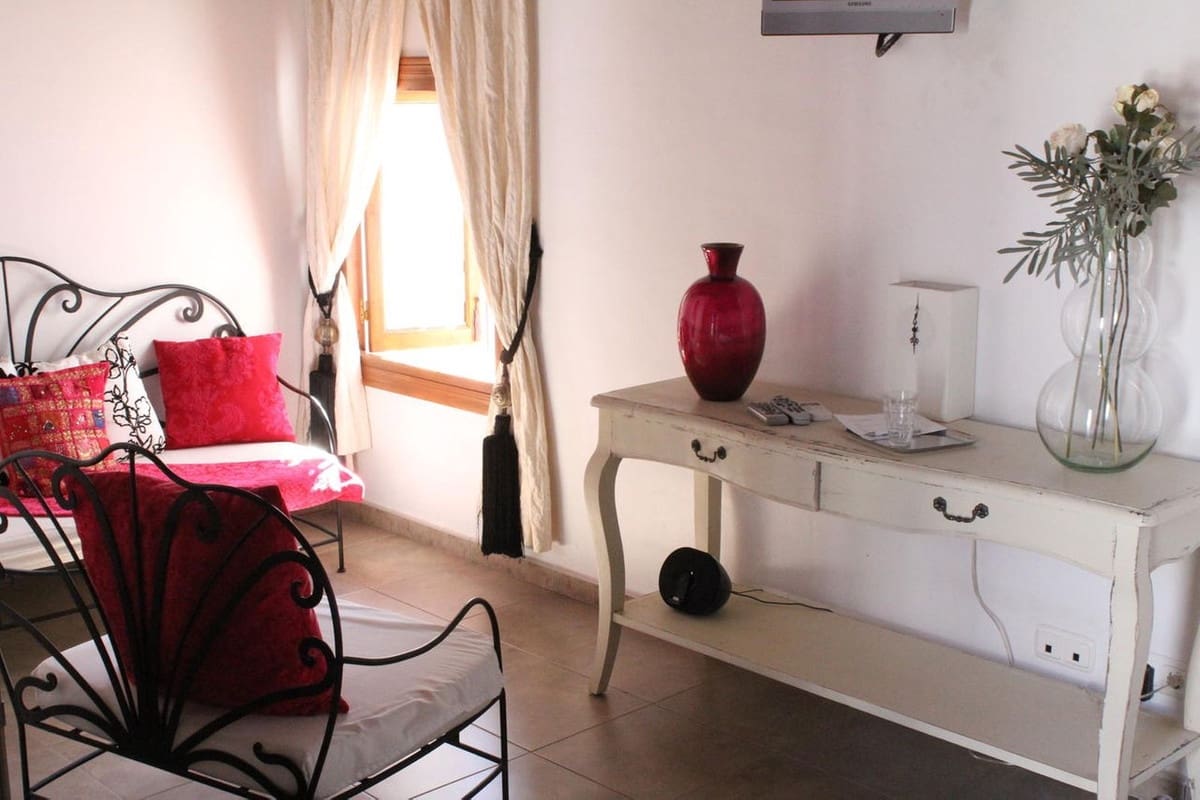 10 quarto Hotel para venda em Velez-Malaga com piscina - 990 000 € (Ref: 8193723)