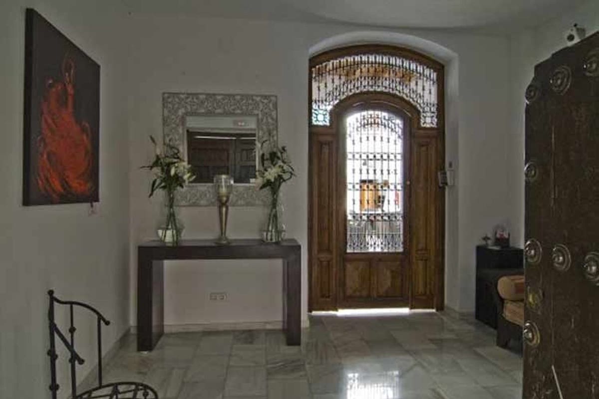 10 quarto Hotel para venda em Velez-Malaga com piscina - 990 000 € (Ref: 8193723)