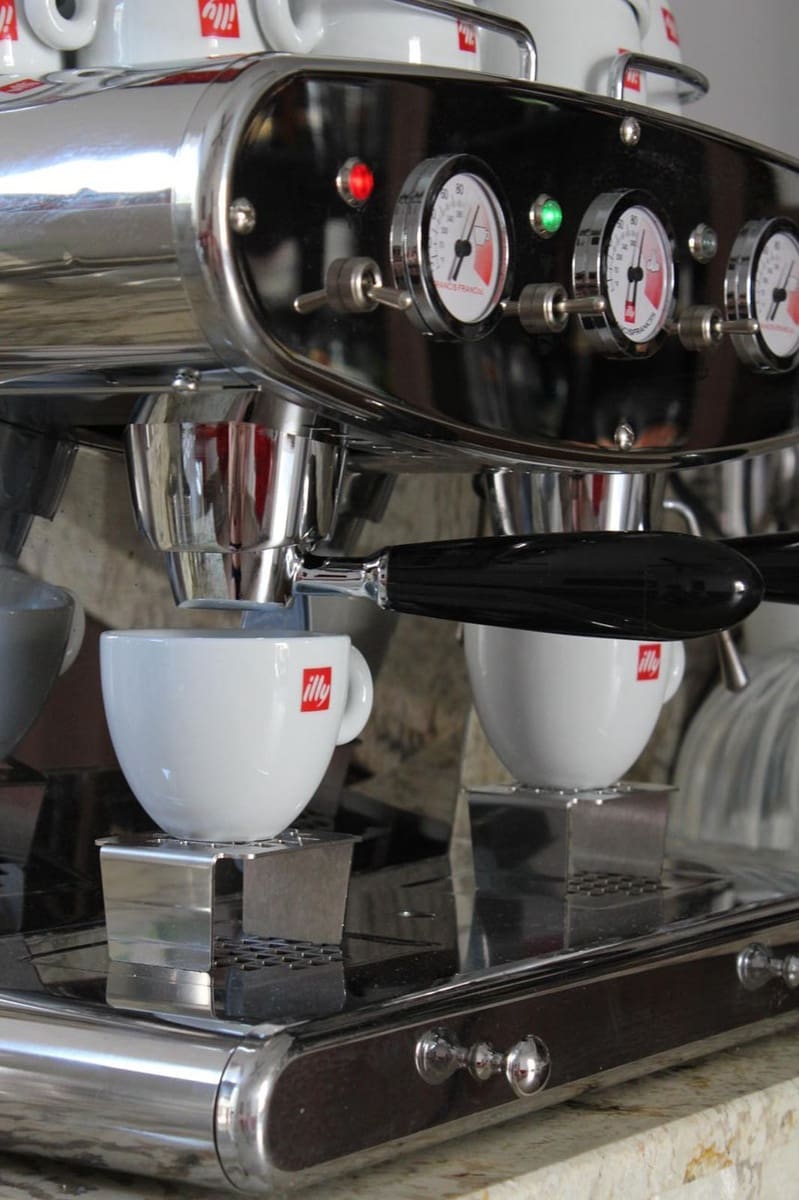 10 quarto Hotel para venda em Velez-Malaga com piscina - 990 000 € (Ref: 8193723)