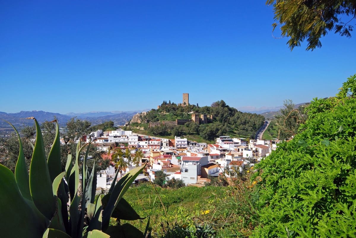 10 quarto Hotel para venda em Velez-Malaga com piscina - 990 000 € (Ref: 8193723)