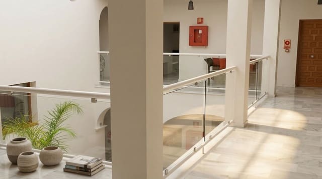 Hotel de 10 habitaciones en Vélez-Málaga en venta con piscina - 990.000 € (Ref: 8193723)