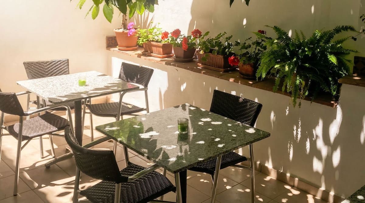 Hotel de 10 habitaciones en Vélez-Málaga en venta con piscina - 990.000 € (Ref: 8193723)