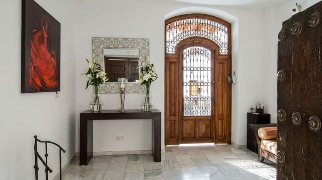 10 slaapkamer Hotel te koop in Vélez-Málaga met zwembad - € 990.000 (Ref: 8193723)