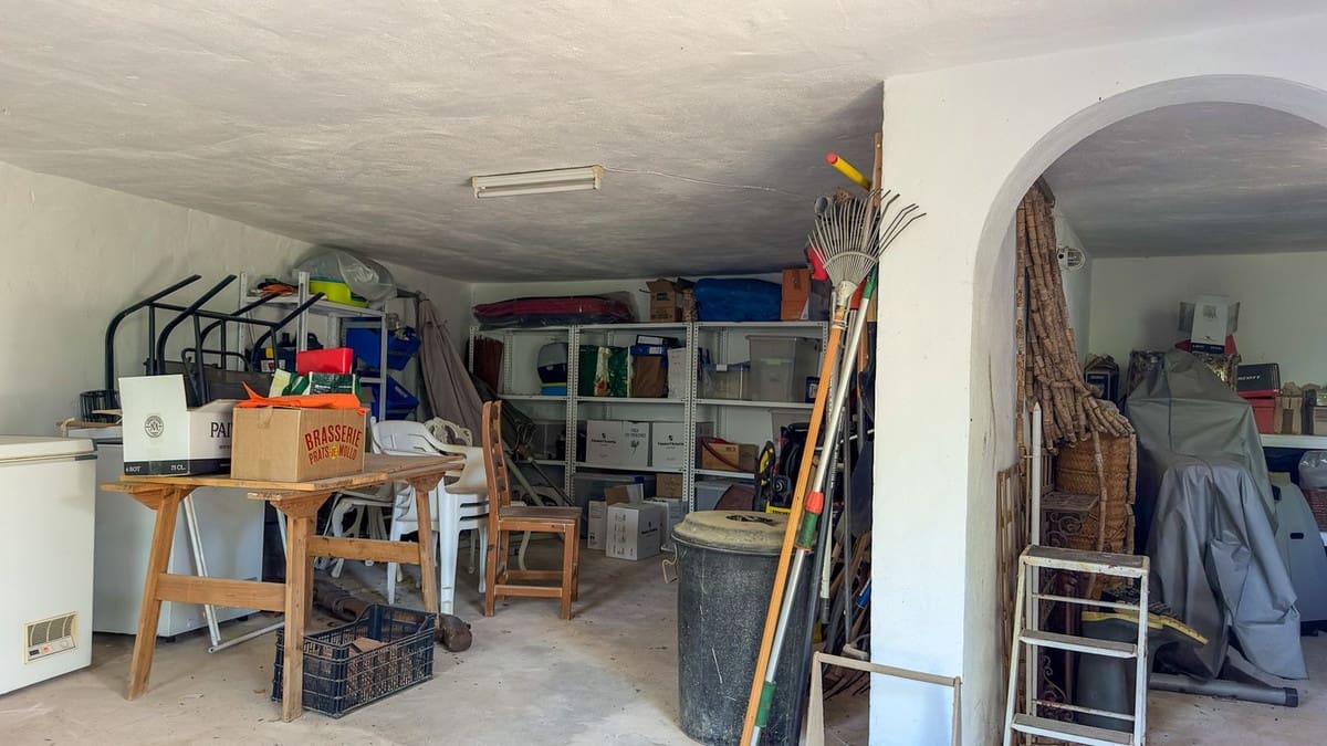 3 soverom Finca/Herregård til salgs i Alhaurin el Grande med svømmebasseng garasje - € 680 000 (Ref: 8304383)