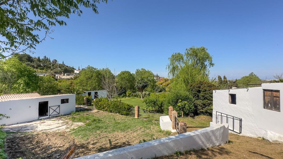 3 soverom Finca/Herregård til salgs i Alhaurin el Grande med svømmebasseng garasje - € 680 000 (Ref: 8304383)