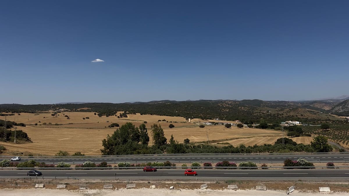 63 sypialnia Hotel na sprzedaż w Antequera z garażem - 3 500 000 € (Ref: 8397677)