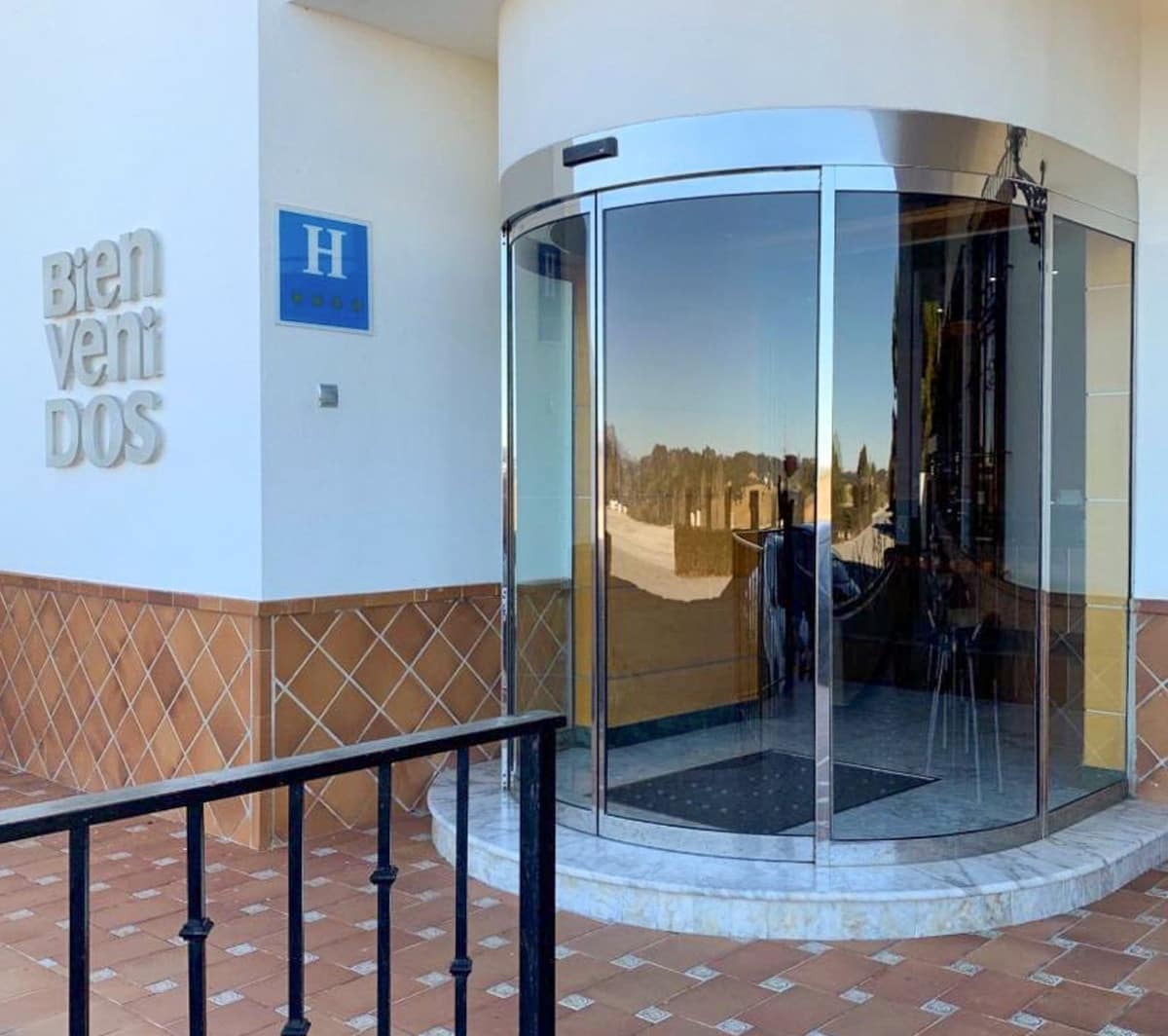 63 sypialnia Hotel na sprzedaż w Antequera z garażem - 3 500 000 € (Ref: 8397677)