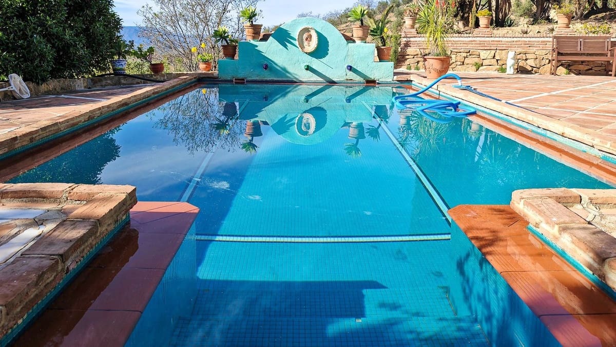 5 chambre Finca/Maison de Campagne à vendre à Villanueva de la Concepcion avec piscine garage - 525 000 € (Ref: 8716883)