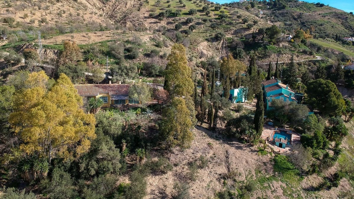 5 chambre Finca/Maison de Campagne à vendre à Villanueva de la Concepcion avec piscine garage - 525 000 € (Ref: 8716883)