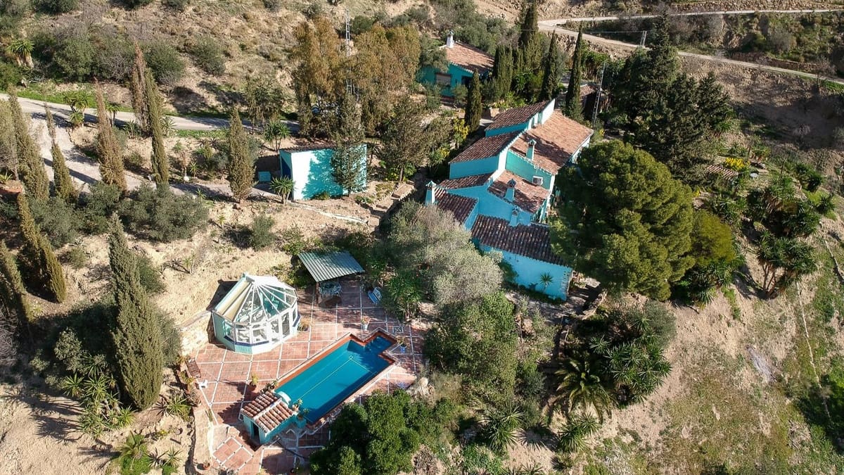 5 soverom Finca/Herregård til salgs i Villanueva de la Concepcion med svømmebasseng garasje - € 525 000 (Ref: 8716883)