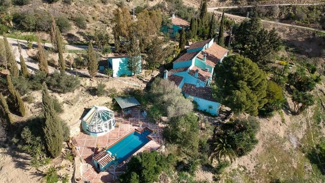 5 Zimmer Finca/Landgut zu verkaufen in Villanueva de la Concepcion mit Pool Garage - 525.000 € (Ref: 8716883)