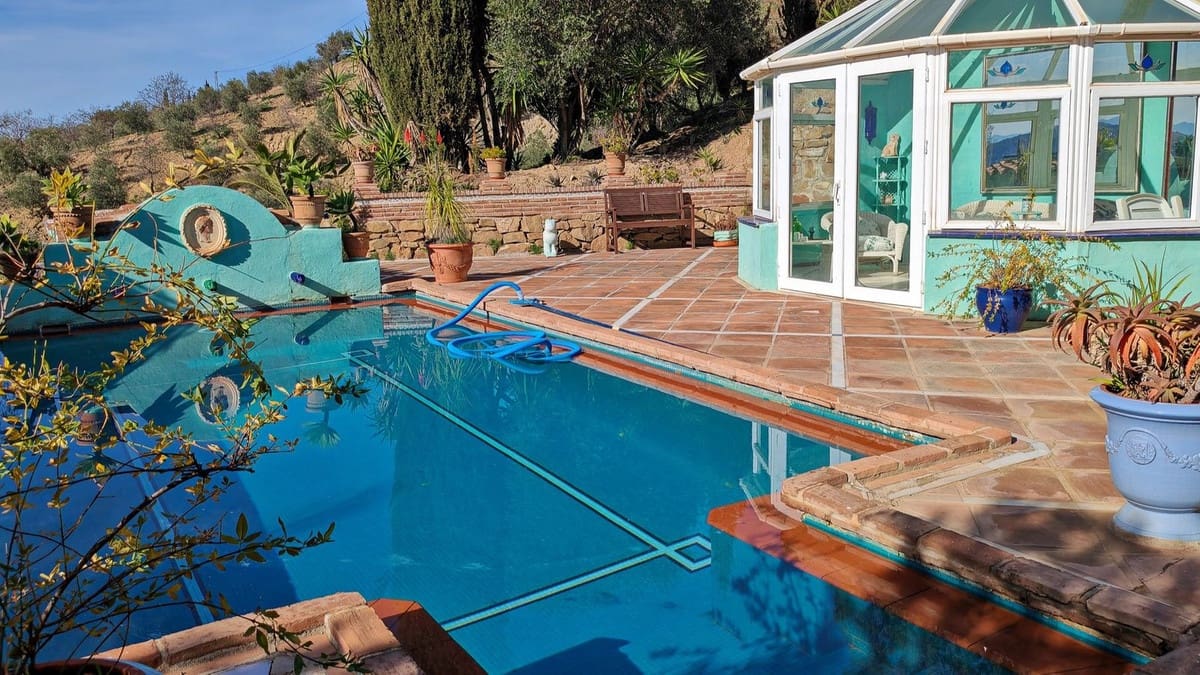 5 slaapkamer Finca/Landhuis te koop in Villanueva de la Concepcion met zwembad garage - € 525.000 (Ref: 8716883)