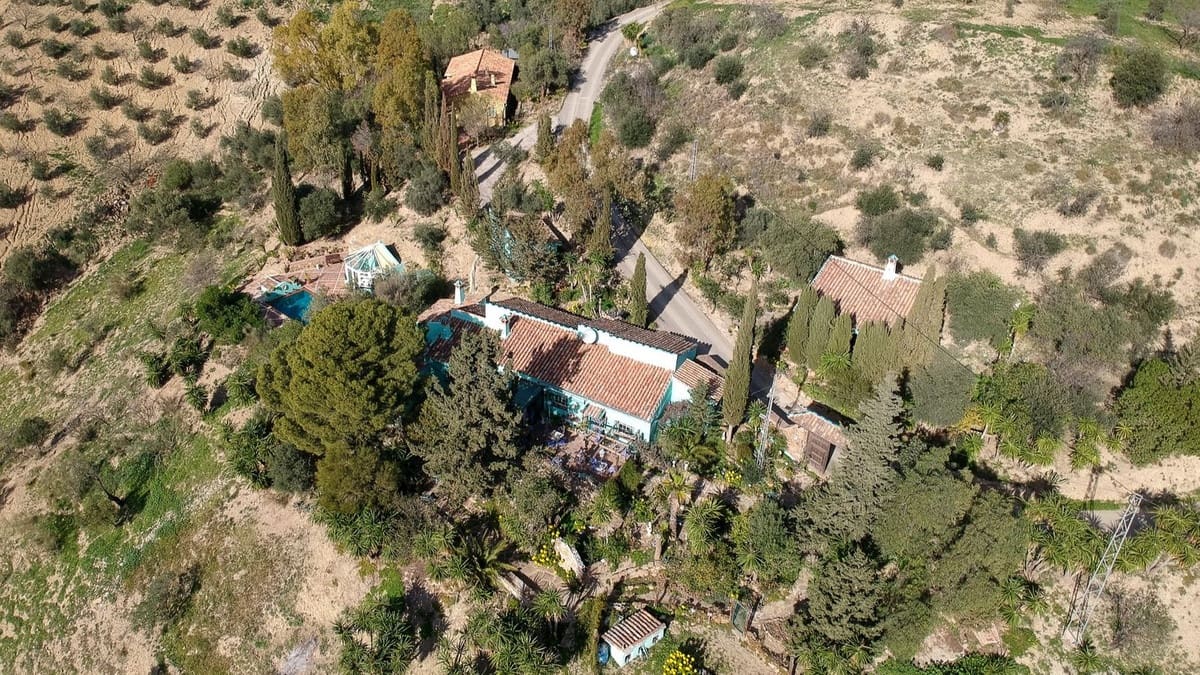 5 slaapkamer Finca/Landhuis te koop in Villanueva de la Concepcion met zwembad garage - € 525.000 (Ref: 8716883)