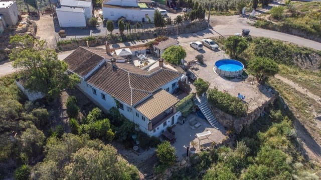 6 soveværelse Finca/Landehus til salg i Villanueva de la Concepcion med garage - € 367.500 (Ref: 8990136)