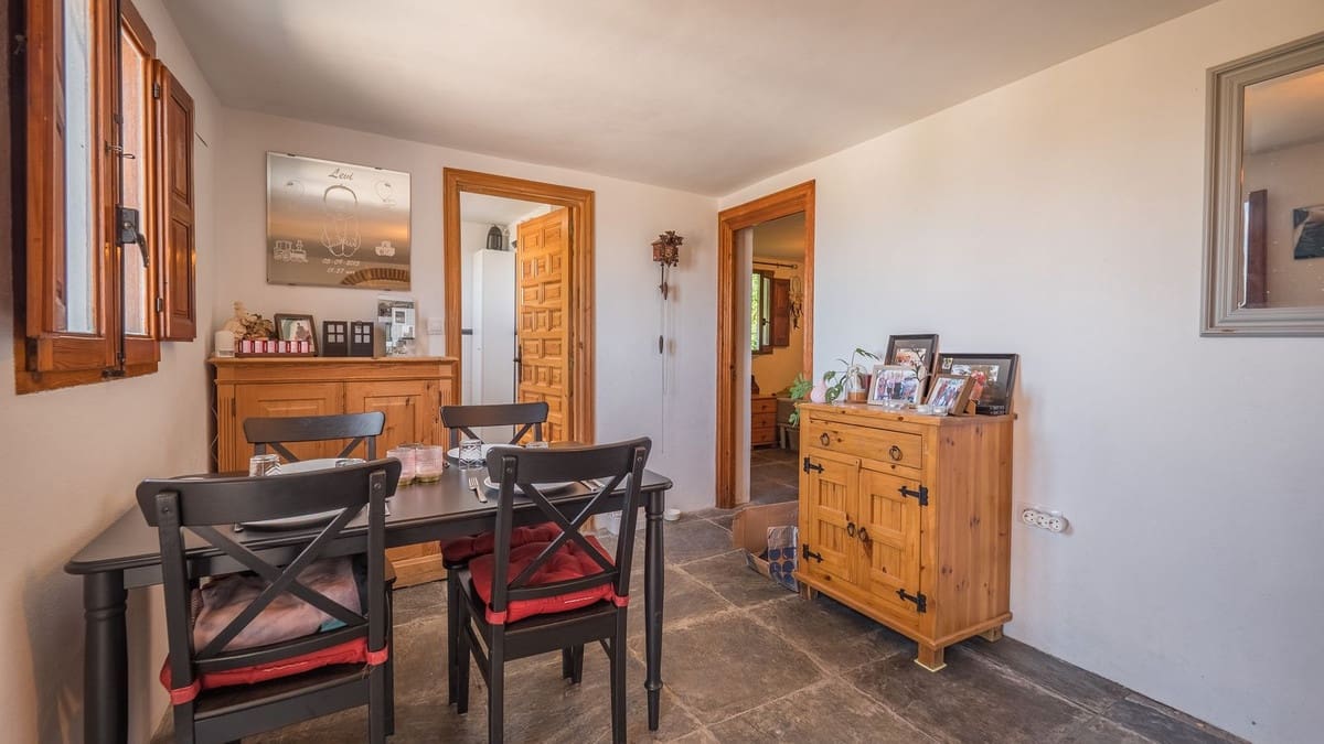 6 sovrum Finca/Hus på landet till salu i Villanueva de la Concepcion med garage - 265 000 € (Ref: 8990136)