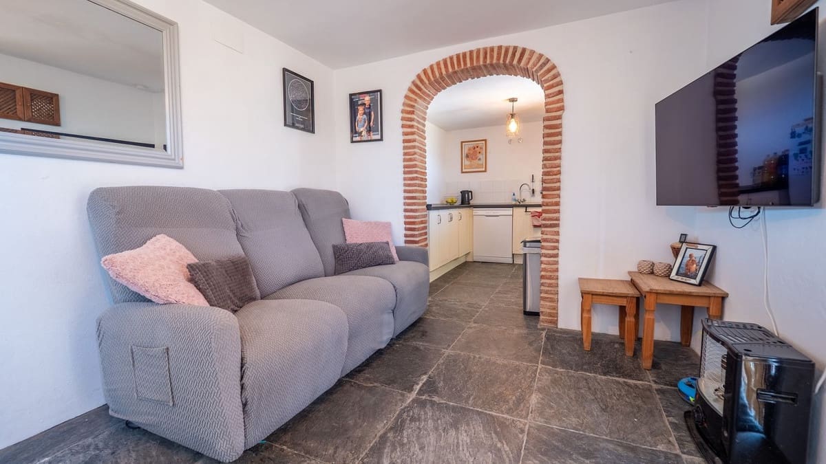 6 soveværelse Finca/Landehus til salg i Villanueva de la Concepcion med garage - € 265.000 (Ref: 8990136)