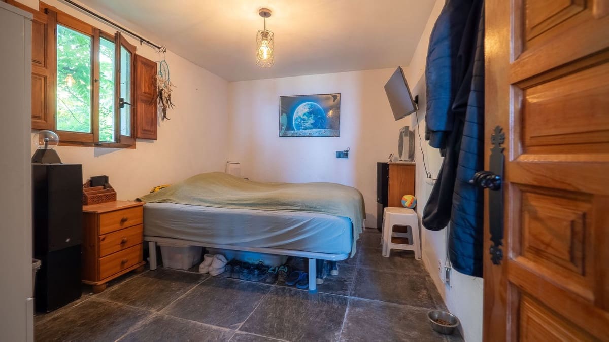 6 soveværelse Finca/Landehus til salg i Villanueva de la Concepcion med garage - € 265.000 (Ref: 8990136)