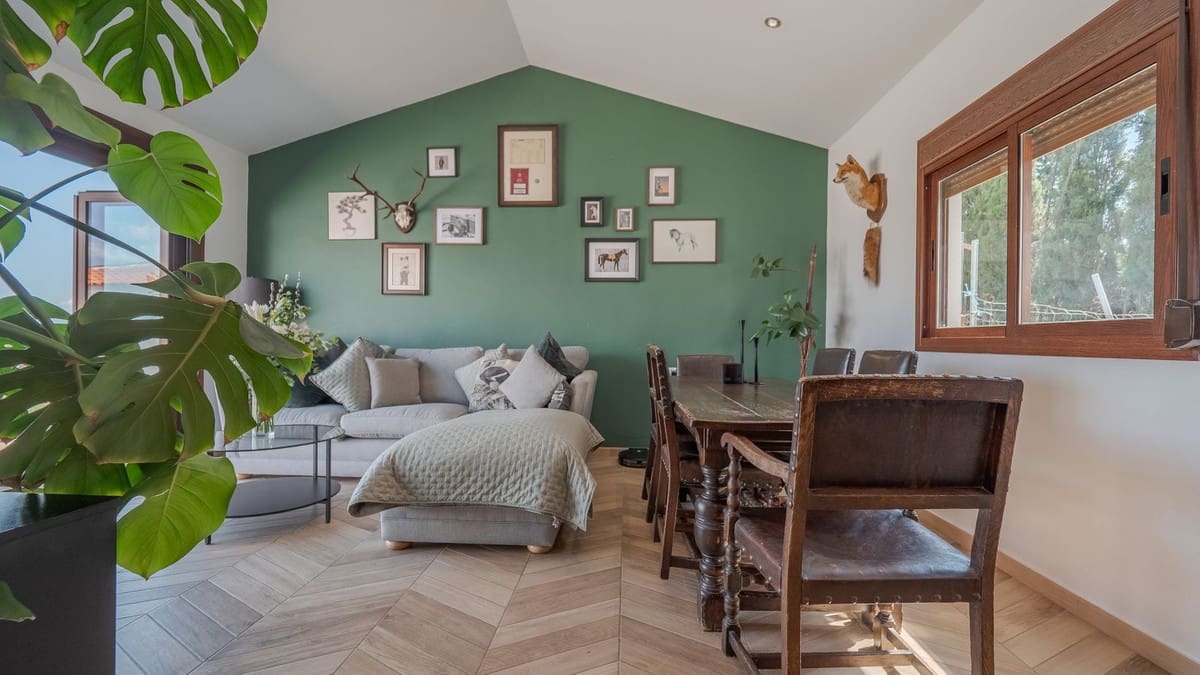 4 soveværelse Finca/Landehus til salg i Coin med swimmingpool garage - € 1.300.000 (Ref: 8994377)