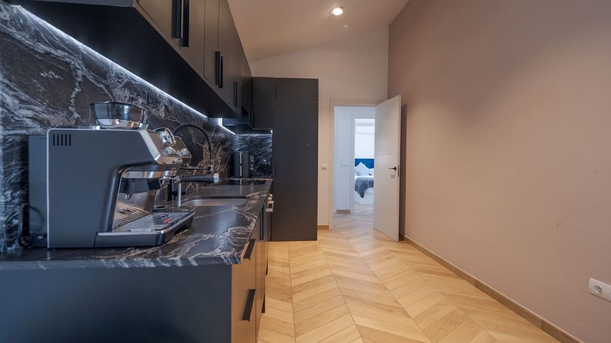 4 soveværelse Finca/Landehus til salg i Coin med swimmingpool garage - € 1.300.000 (Ref: 8994377)