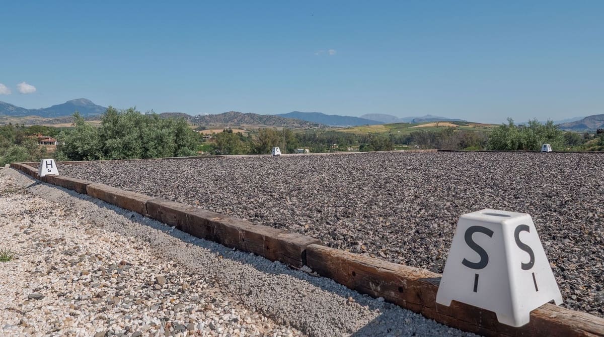 4 soveværelse Finca/Landehus til salg i Coin med swimmingpool garage - € 1.300.000 (Ref: 8994377)