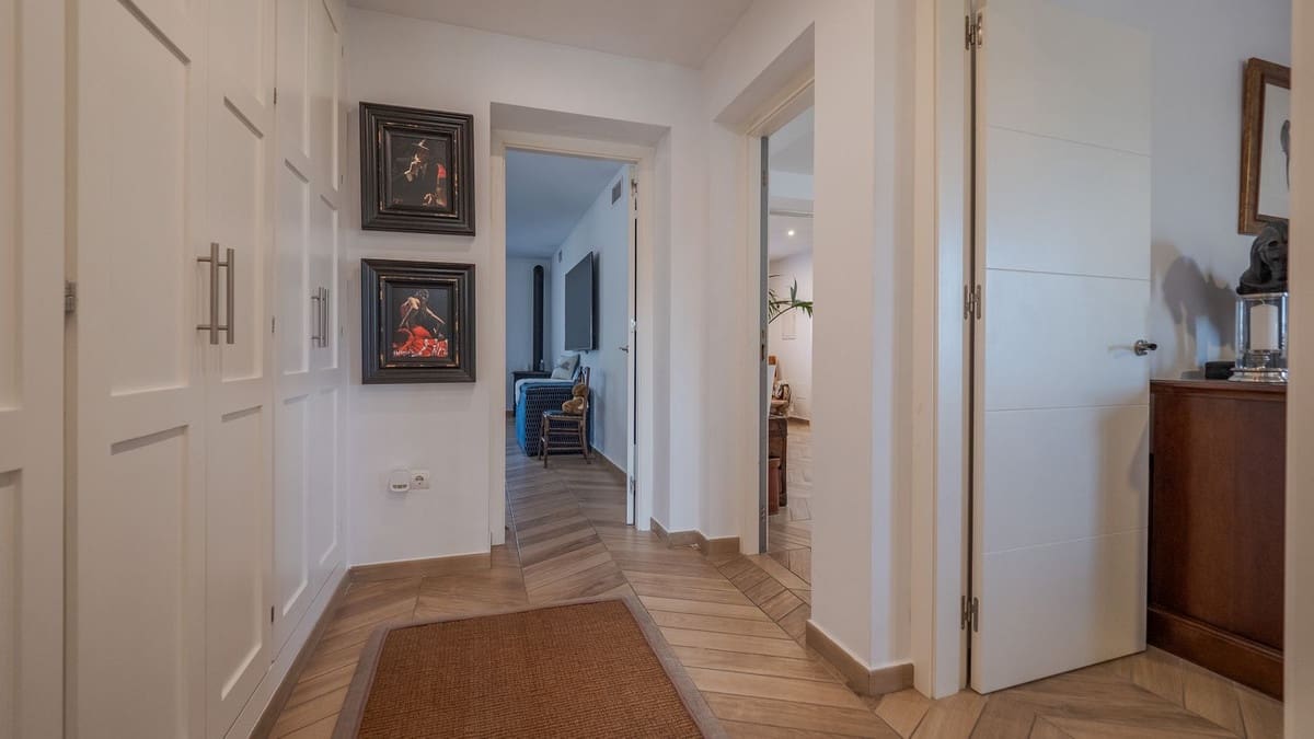 4 soveværelse Finca/Landehus til salg i Coin med swimmingpool garage - € 1.300.000 (Ref: 8994377)