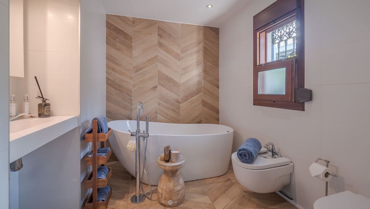 4 soveværelse Finca/Landehus til salg i Coin med swimmingpool garage - € 1.300.000 (Ref: 8994377)