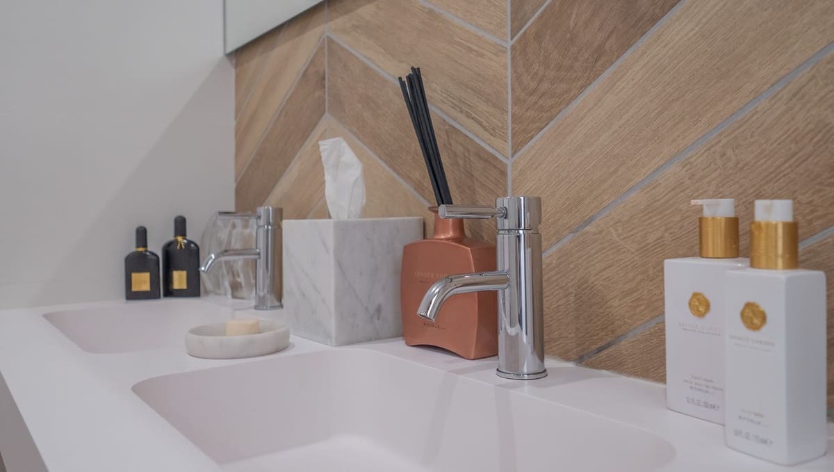 4 soveværelse Finca/Landehus til salg i Coin med swimmingpool garage - € 1.300.000 (Ref: 8994377)