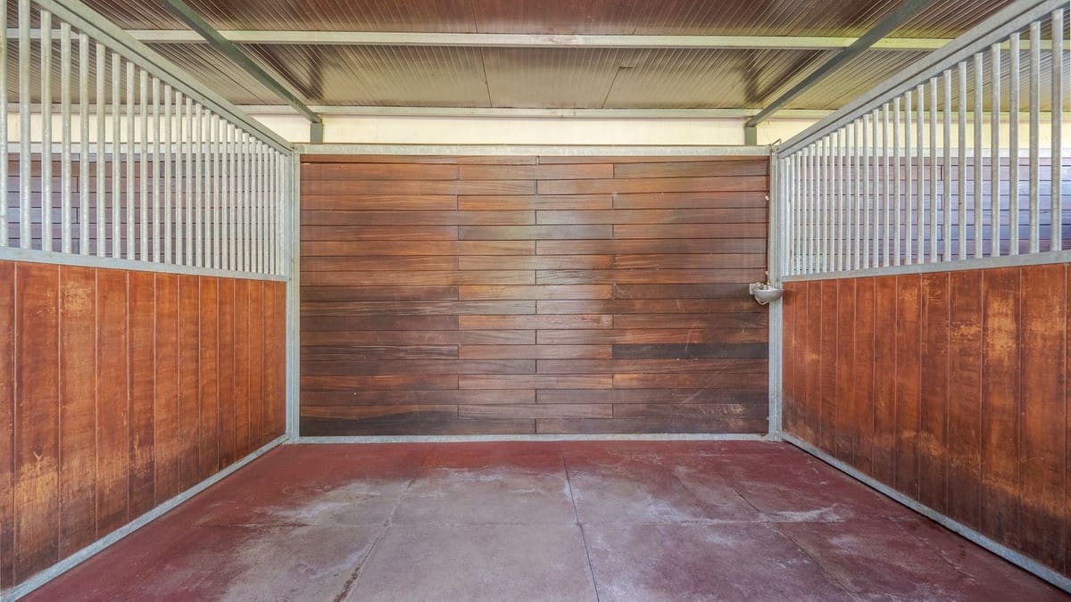 4 soveværelse Finca/Landehus til salg i Coin med swimmingpool garage - € 1.300.000 (Ref: 8994377)