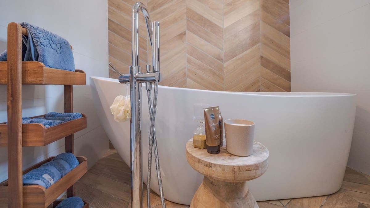 4 soveværelse Finca/Landehus til salg i Coin med swimmingpool garage - € 1.300.000 (Ref: 8994377)