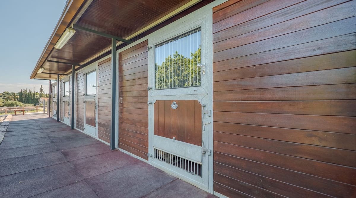 4 soveværelse Finca/Landehus til salg i Coin med swimmingpool garage - € 1.300.000 (Ref: 8994377)