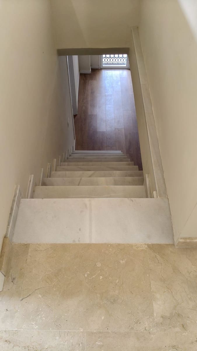 6 bedroom Finca/Country House for sale in Coin with garage - € 599,000 (Ref: 9072834)