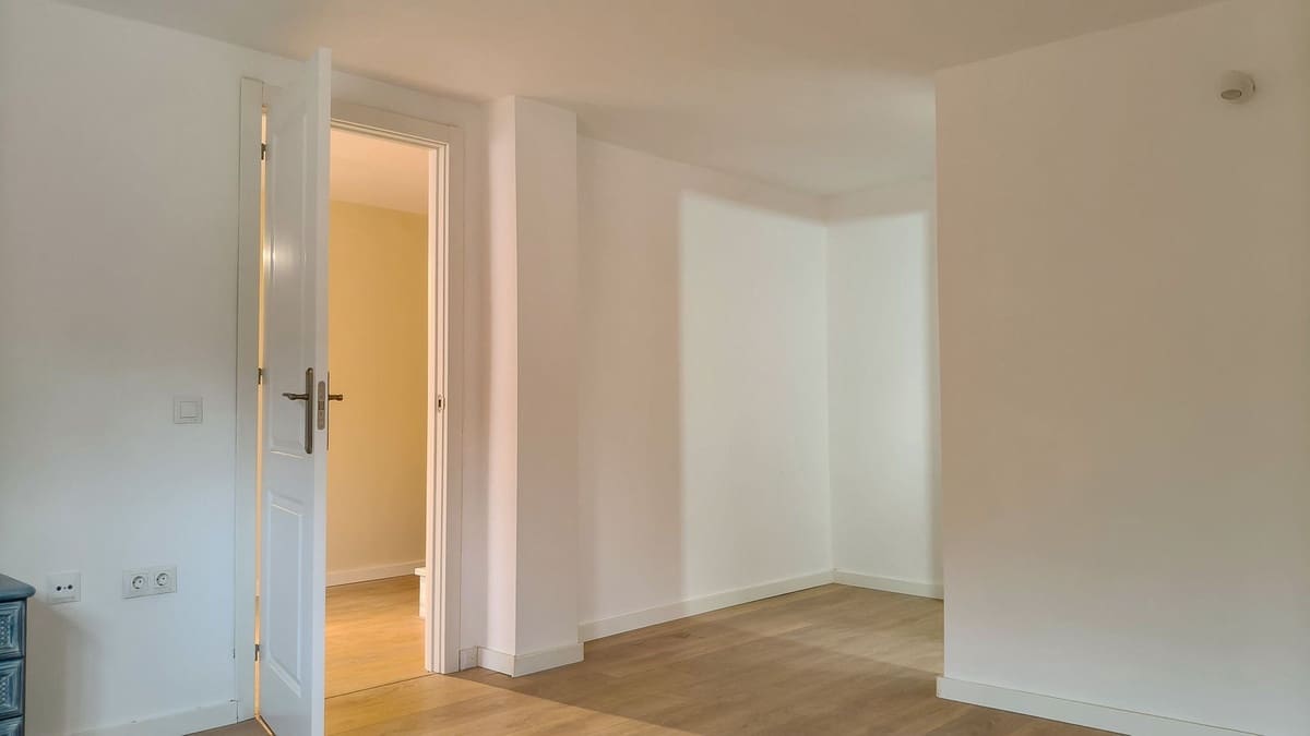 6 bedroom Finca/Country House for sale in Coin with garage - € 599,000 (Ref: 9072834)