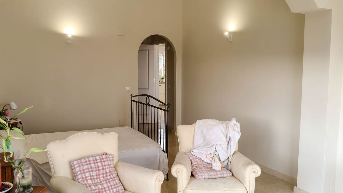 6 bedroom Finca/Country House for sale in Coin with garage - € 599,000 (Ref: 9072834)