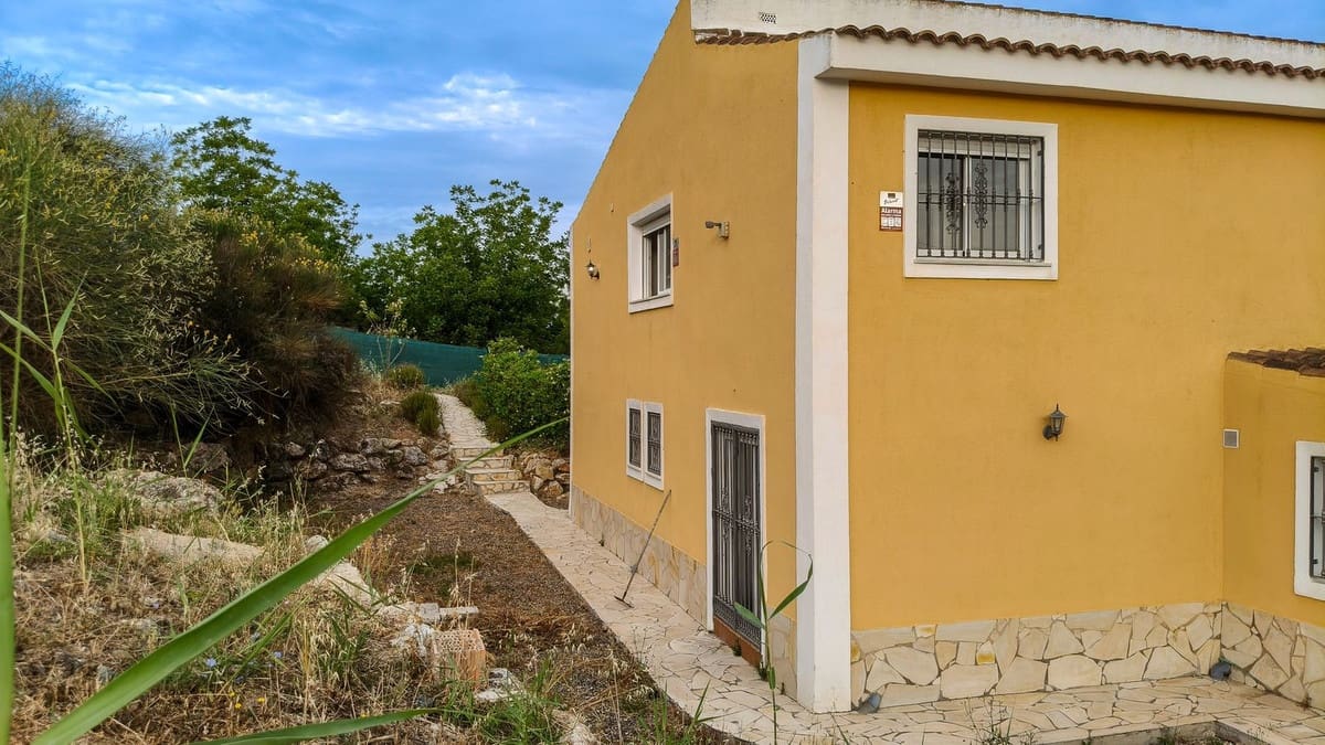 6 bedroom Finca/Country House for sale in Coin with garage - € 599,000 (Ref: 9072834)