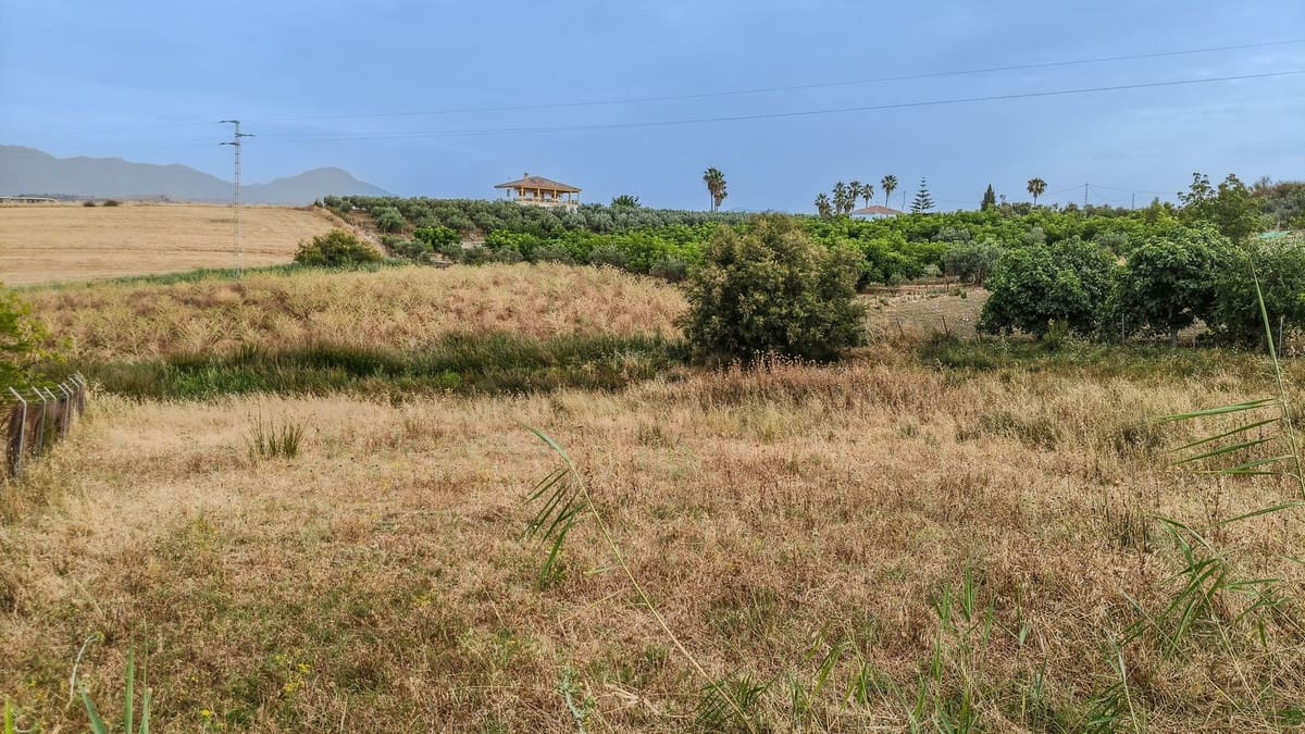 6 bedroom Finca/Country House for sale in Coin with garage - € 599,000 (Ref: 9072834)