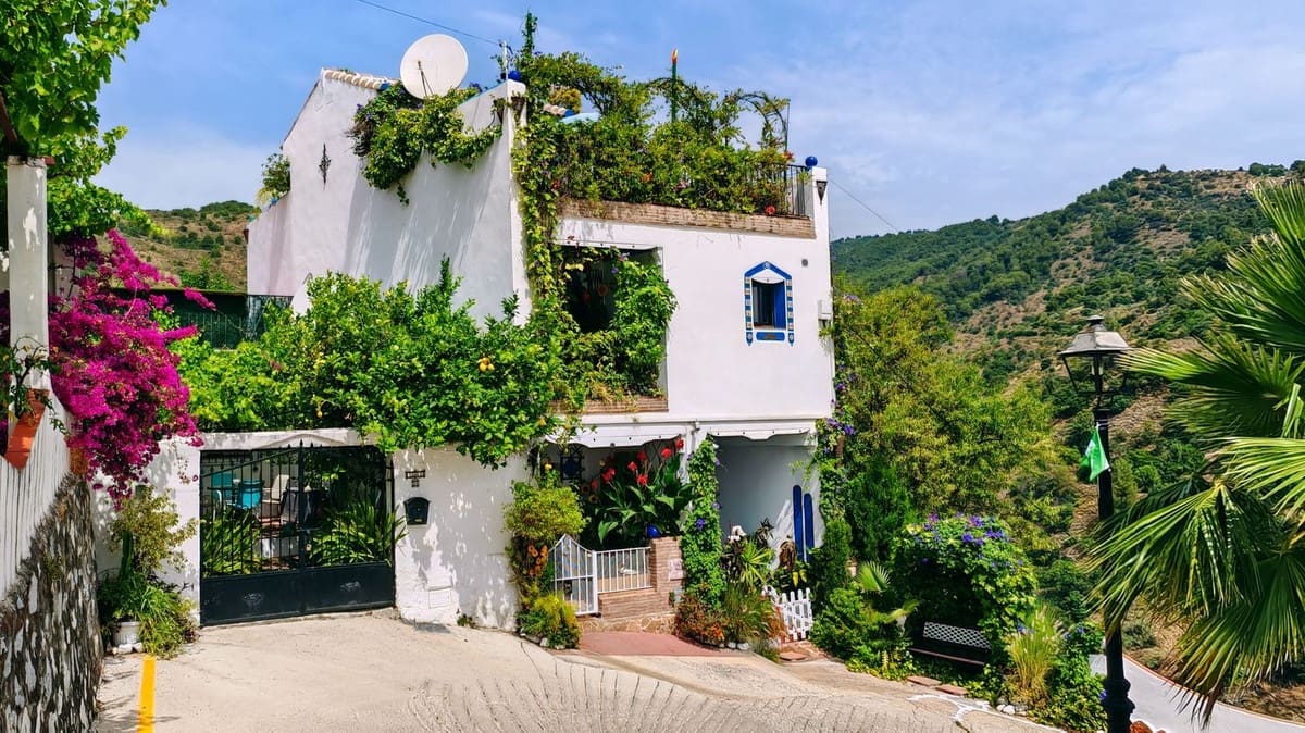 3 chambre Maison de Ville à vendre à Tolox avec garage - 298 000 € (Ref: 9080988)