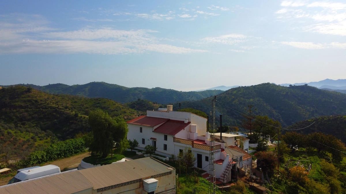 6 quarto Quinta/Casa Rural para venda em Pizarra com garagem - 450 000 € (Ref: 9080989)