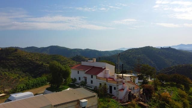 6 quarto Quinta/Casa Rural para venda em Pizarra com garagem - 450 000 € (Ref: 9080989)