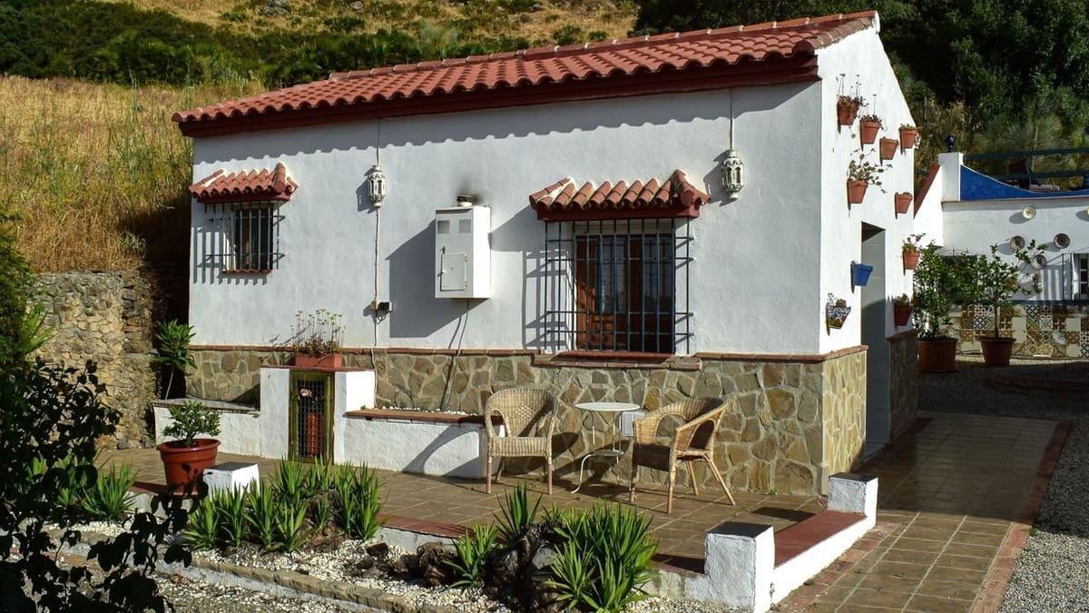 5 makuuhuone Maalaistalo myytävänä paikassa Villanueva de la Concepcion mukana uima-altaan - 449 000 € (Ref: 9123599)