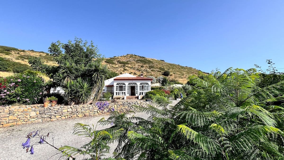 5 makuuhuone Maalaistalo myytävänä paikassa Villanueva de la Concepcion mukana uima-altaan - 449 000 € (Ref: 9123599)