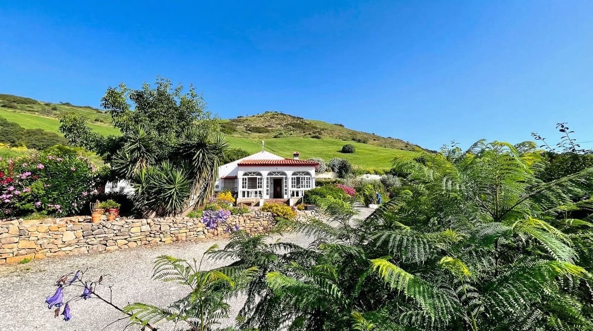 5 slaapkamer Finca/Landhuis te koop in Villanueva de la Concepcion met zwembad - € 445.000 (Ref: 9123599)