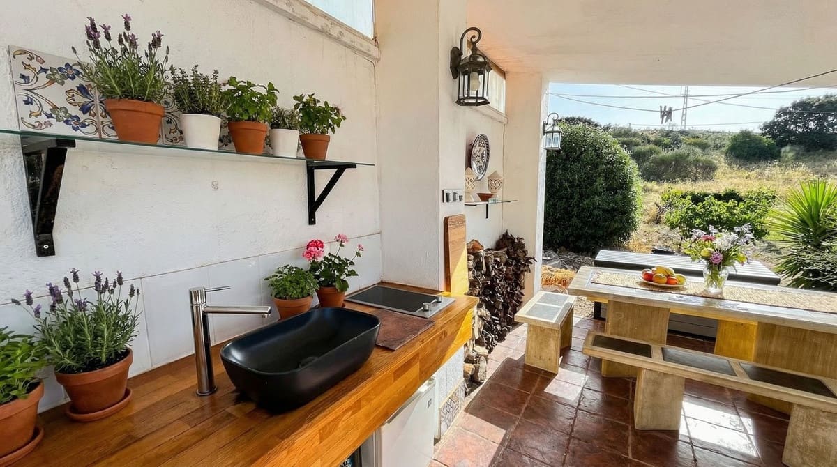 5 slaapkamer Finca/Landhuis te koop in Villanueva de la Concepcion met zwembad - € 445.000 (Ref: 9123599)