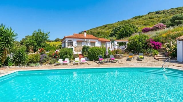 5 Zimmer Finca/Landgut zu verkaufen in Villanueva de la Concepcion mit Pool - 445.000 € (Ref: 9123599)