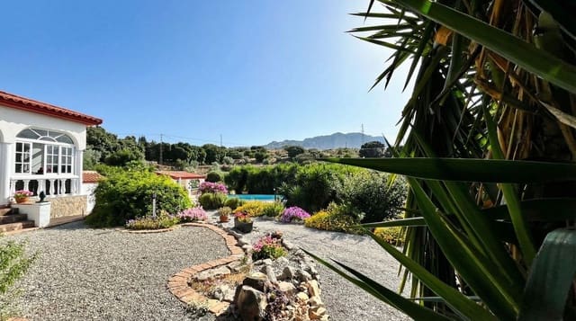 5 Zimmer Finca/Landgut zu verkaufen in Villanueva de la Concepcion mit Pool - 445.000 € (Ref: 9123599)