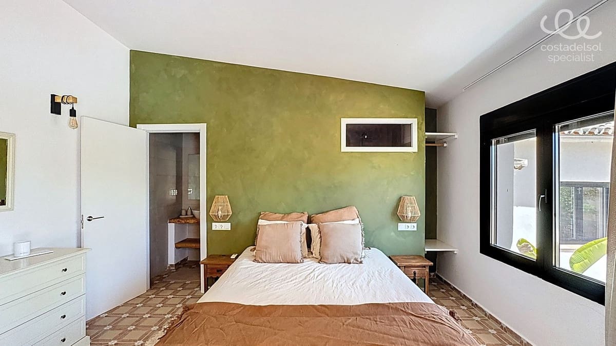 Finca/Casa Rural de 7 habitaciones en Periana en venta con piscina garaje - 749.000 € (Ref: 9138408)