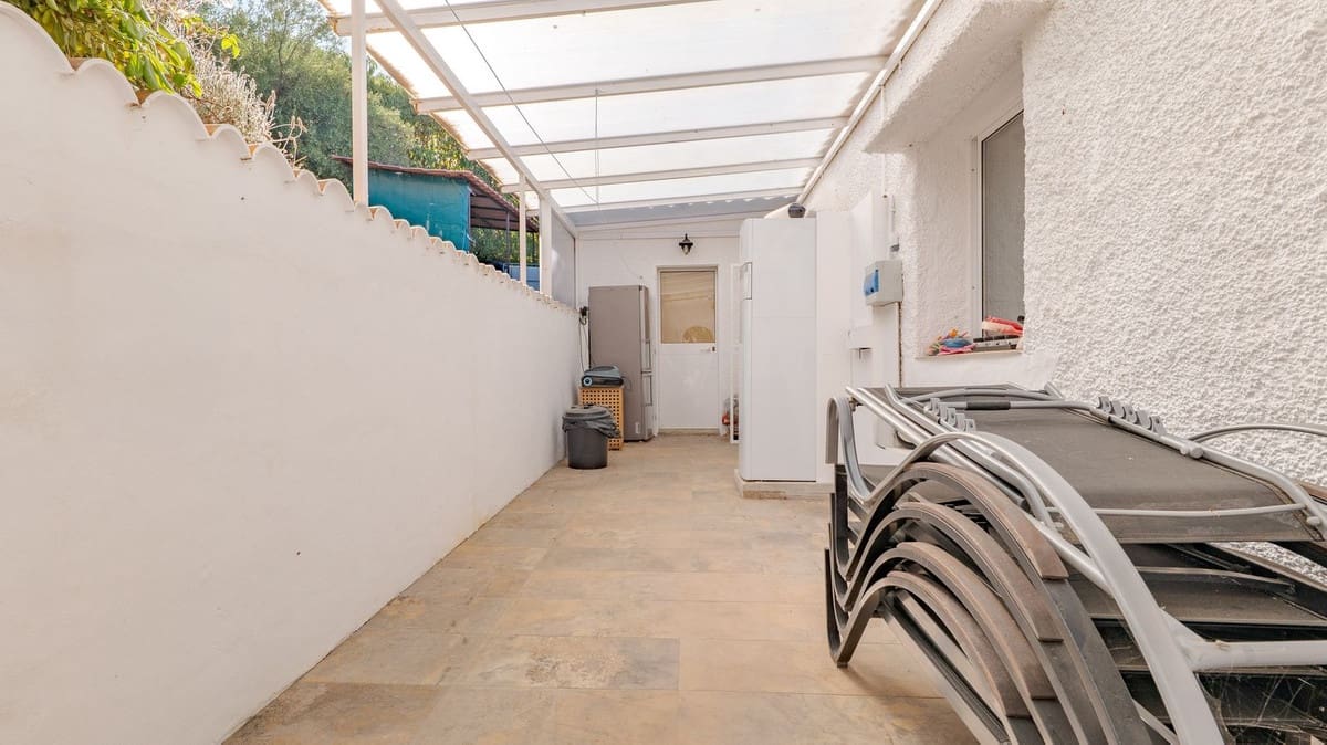 3 soverom Villa til salgs i Almogia med svømmebasseng garasje - € 450 000 (Ref: 9189002)